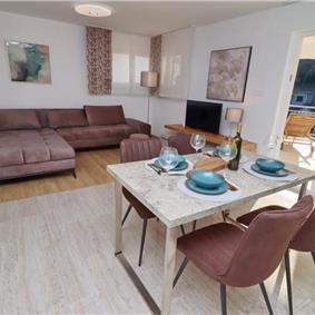 6 Bedroom Beachfront Villa with Heated Pool near Vela Luka on Korcula Island, Sleep 12